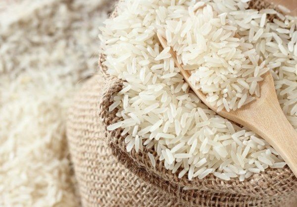 Após enchentes no RS, governo vai importar arroz para evitar alta de preços