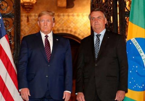 Trump considera Bolsonaro como ‘assunto encerrado’, diz ex-embaixador dos EUA