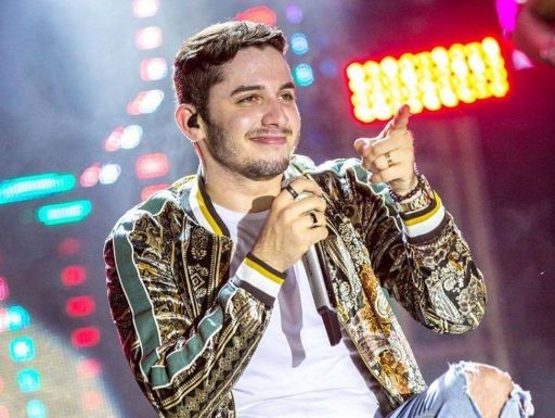 Jonas Esticado lança novo single 'Beijo Bêbado'