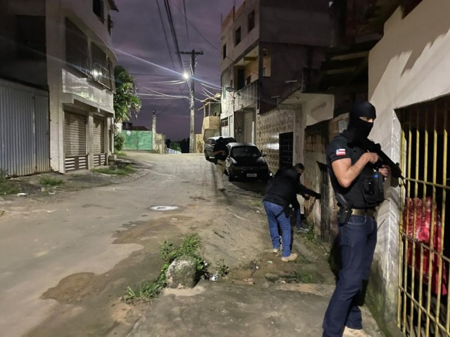 Operação Borderline alcança 11 criminosos em Salvador e RMS