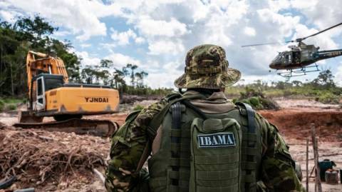 AGU permite Ibama cobrar R$ 29 bilhões em multas barradas