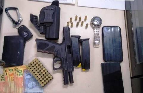 Polícia apreende pistola e munições em posto de combustíveis de Feira de Santana