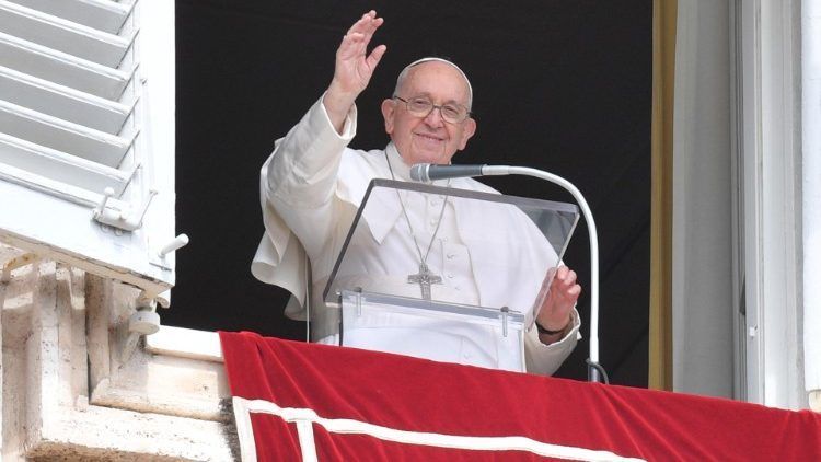 Papa Francisco recebe alta de hospital: Ainda estou vivo