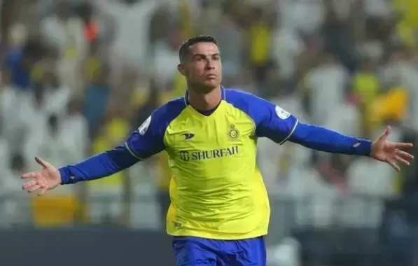 Cristiano Ronaldo diz que continuará na Arábia Saudita e elogia liga local