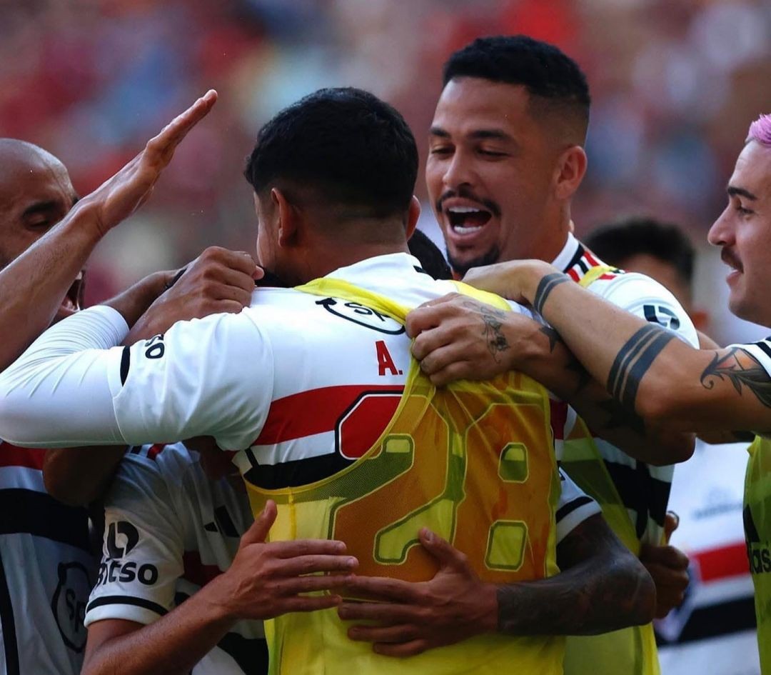 São Paulo é superior no Maracanã contra Flamengo e abre vantagem na final  da Copa do Brasil