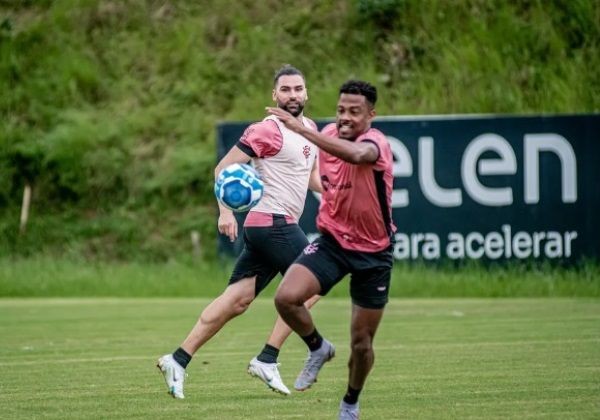 Railan e Matheus Trindade desfalcam Vitória em jogo contra o Tombense