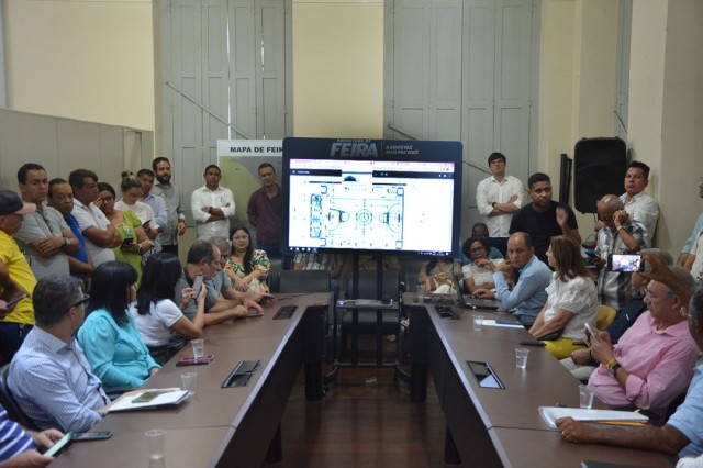 Autorizadas obras de quadras esportivas e instalação de fibra ótica em escolas municipais