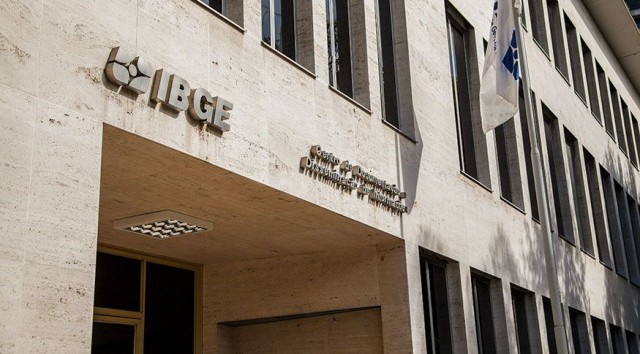 IBGE revisa para 3% PIB do Brasil em 2022