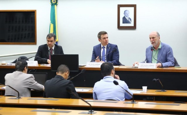 'Dia do Rei Pelé' ganha destaque na Comissão do Esporte da Câmara dos Deputados