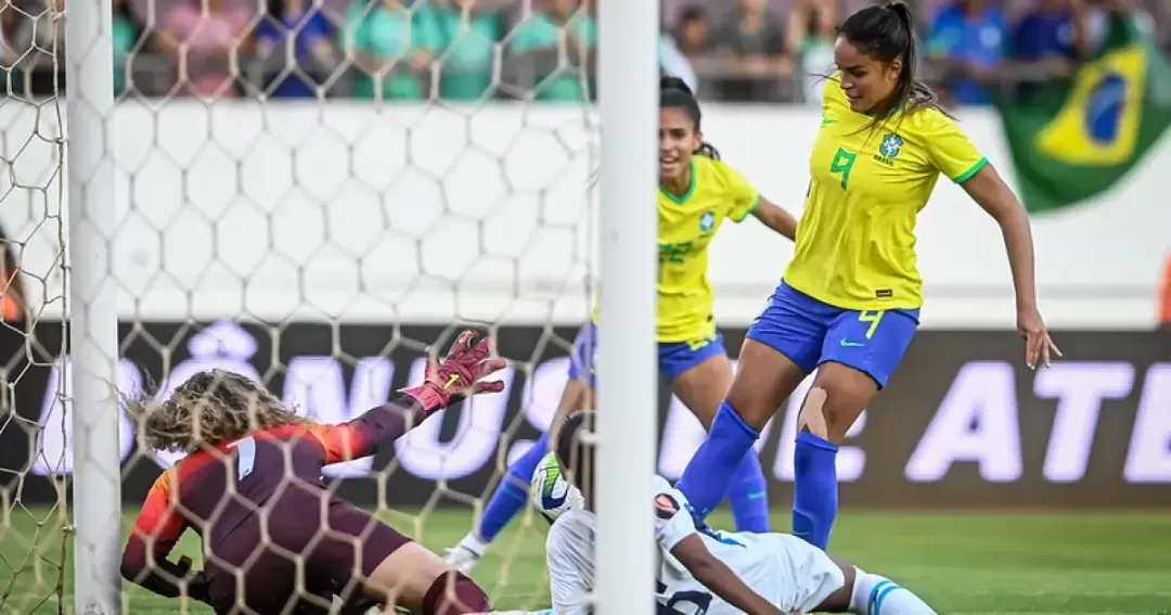 Copa do Mundo Feminino Uniforme do Brasil Folha de atividades - Português