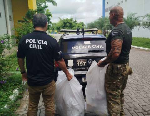 Polícia apreende mais de 10kg de drogas postadas nos Correios em Simões Filho