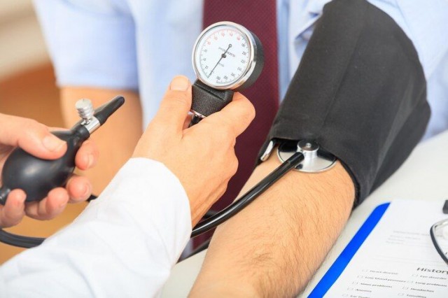 Hipertensão arterial: especialista alerta para a importância do tratamento adequado
