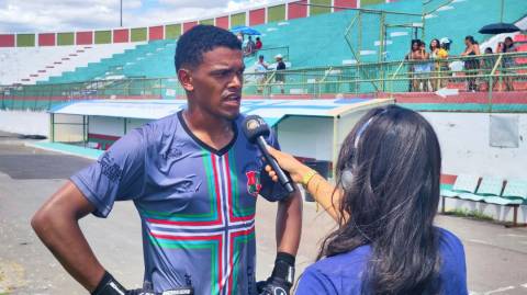 Goleiro Felipe Silva brilha e garante vitória do Feirense no clássico contra o Flu de Feira