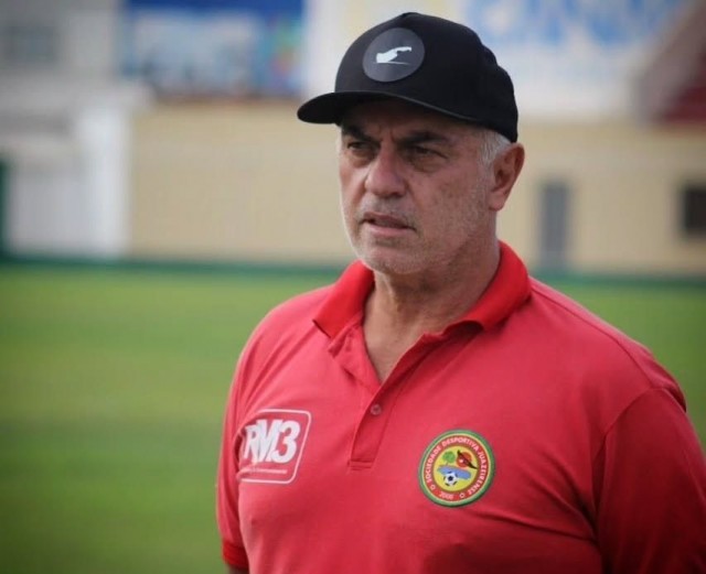 Carlos Rabello deixa o comando da Juazeirense