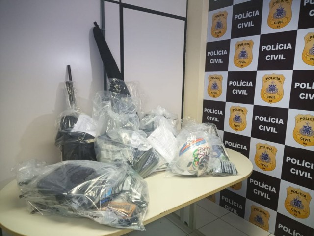 PMs e advogada de Feira de Santana estão entre presos da operação nacional contra o tráfico de drogas e armas