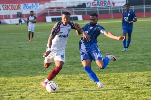 Fluminense de Feira perde para o Itabuna e inicia mal a competição