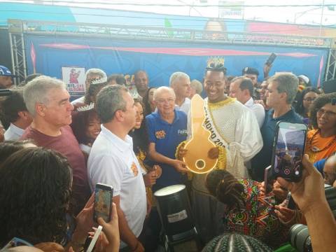 Prefeito José Ronaldo pede paz na abertura oficial da Micareta de Feira 2025