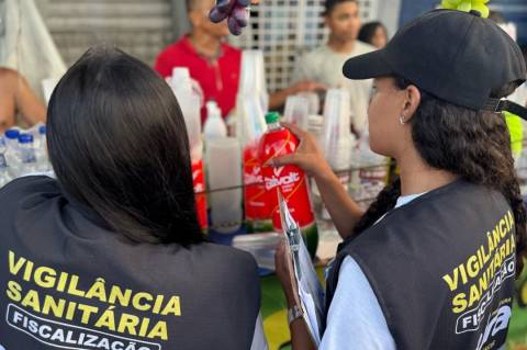Vigilância Sanitária apreende medicamentos e bebidas vencidas