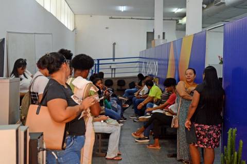 Casa do Trabalhador oferece 395 vagas de emprego nesta terça (06) em Feira de Santana