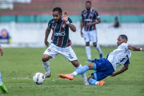 Fluminense de Feira e Galícia ficam no 1 a 1 em jogo equilibrado pela Série B
