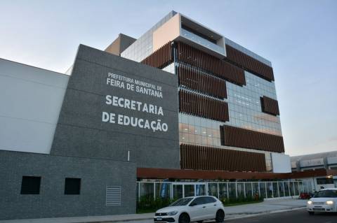Prefeitura de Feira convoca mais 98 professores aprovados em concurso público