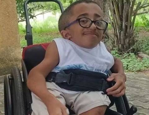 Morre, aos 15 anos, menino que sofria com 'ossos de vidro' em Feira de Santana
