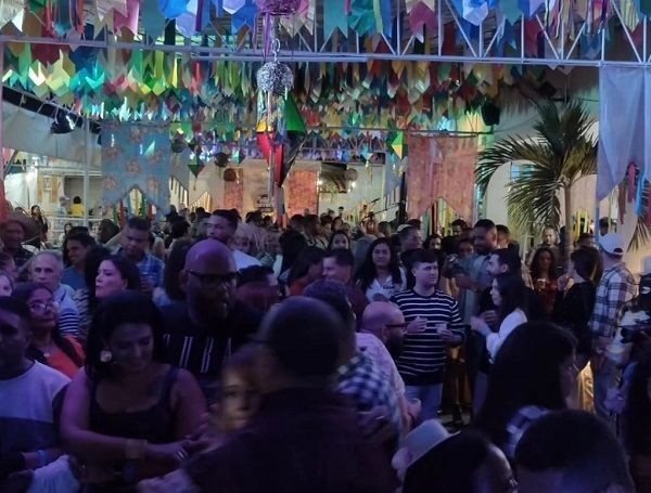Forró do Pré-Datado abre o São João em Feira de Santana