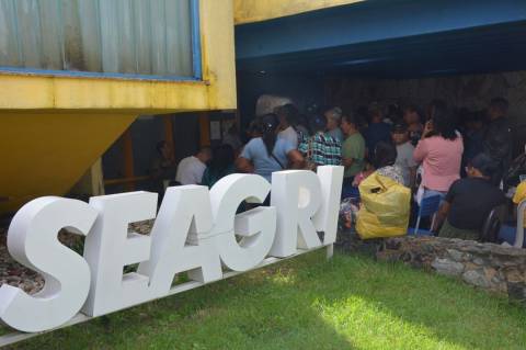 Secretaria de Agricultura inicia entrega dos boletos do Garantia-Safra beneficiando quase mil agricultores