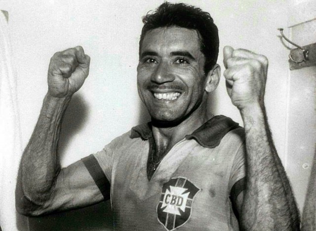 Nilton Santos cem anos de legado e reverência