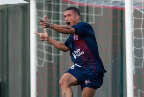 Bahia de Feira vence o SSA e se mantém firme no G4