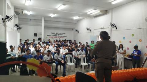 Maio Laranja: estudantes da rede estadual são orientados sobre riscos das redes sociais e abuso sexual infantil