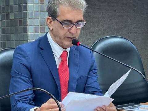 Após indicação do deputado Robinson Almeida, decreto inclui motociclistas no programa de CNH gratuita