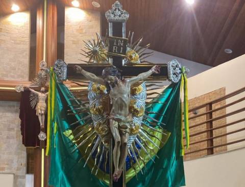 Imagem do Senhor do Bonfim chega a Feira de Santana e segue para distrito