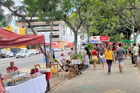 Feira na Avenida é realizada neste domingo (1º) na Getúlio Vargas