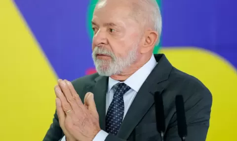 Fraudes no INSS: Lula diz que regras afrouxaram no governo passado