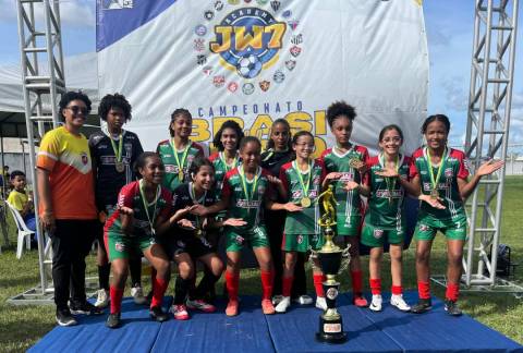 Categorias Sub-15 e Sub-17 do FSA Feminino brilham em competição da JW7 Academy