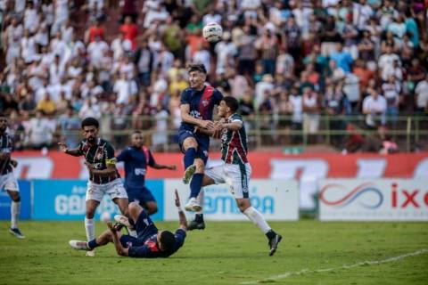 Bahia de Feira e Fluminense se enfrentam na semifinal e adiam sonho de retorno duplo à elite