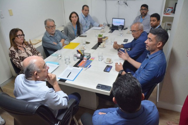 Prefeitura de Feira e Caixa assinam contrato para projeto de infraestrutura na educação infantil