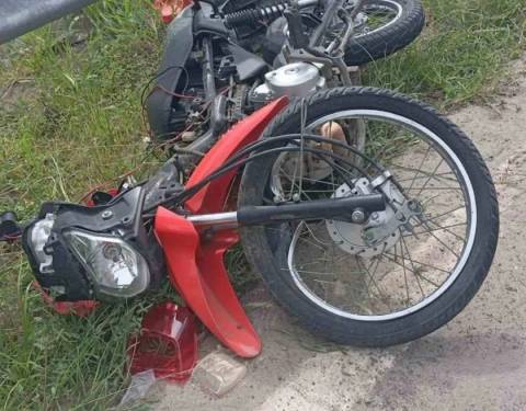 Homem morre e mulher fica ferida em acidente na Avenida Eduardo Fróes da Mota
