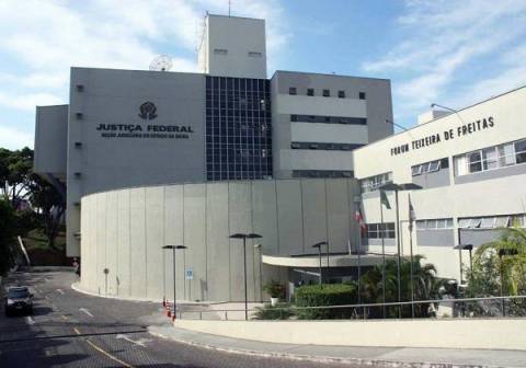 Servidores do Judiciário Federal na Bahia entram em greve por reajuste e plano de carreira