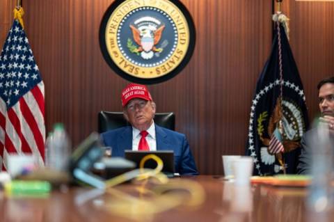 Trump sugere possibilidade de deportar Musk em meio a disputa