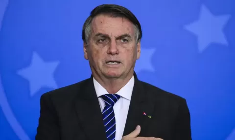 Após nova crise de saúde, Bolsonaro cancela compromissos