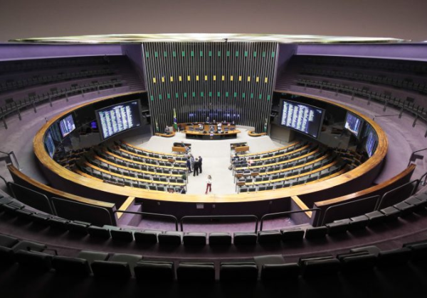 PL da Anistia ganha novo impulso na Câmara dos Deputados