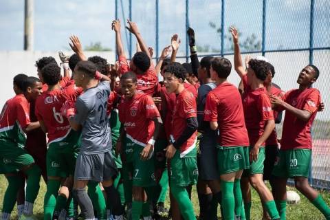 Feirense realiza peneira para atletas Sub-15 em Feira de Santana