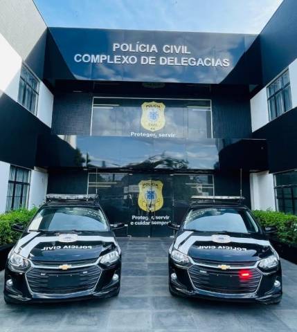 Influenciadora é alvo de operação da Polícia em Feira de Santana
