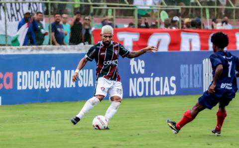 Fluminense e Bahia de Feira ficam no 1 a 1 em jogo tumultuado no Joia da Princesa