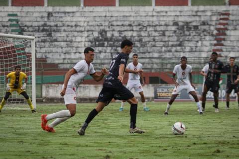 Feirense arranca empate heroico contra Estrela de Março
