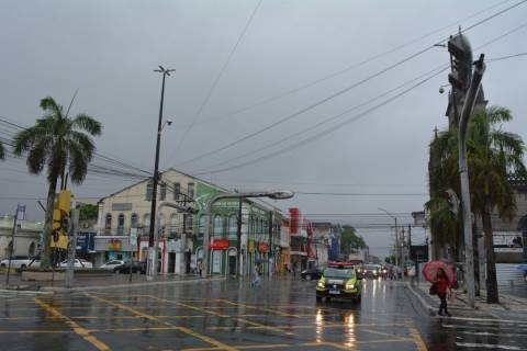Julho registra mais frio do que chuva em Feira de Santana
