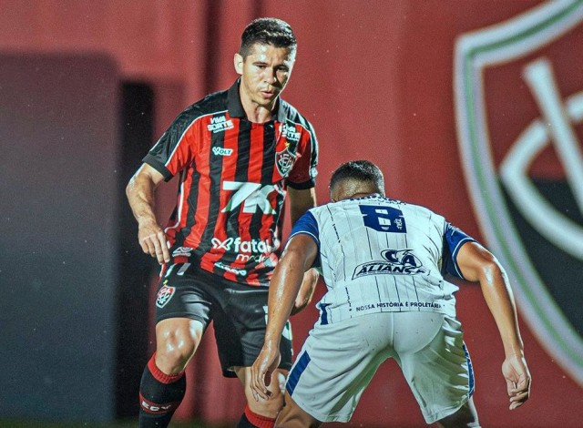 Vitória repete erros e cai com vaia no Barradão
