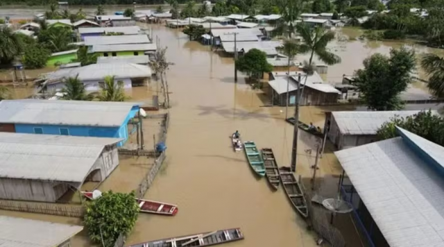 Cheias no Amazonas deixam 40 municípios em estado de emergência